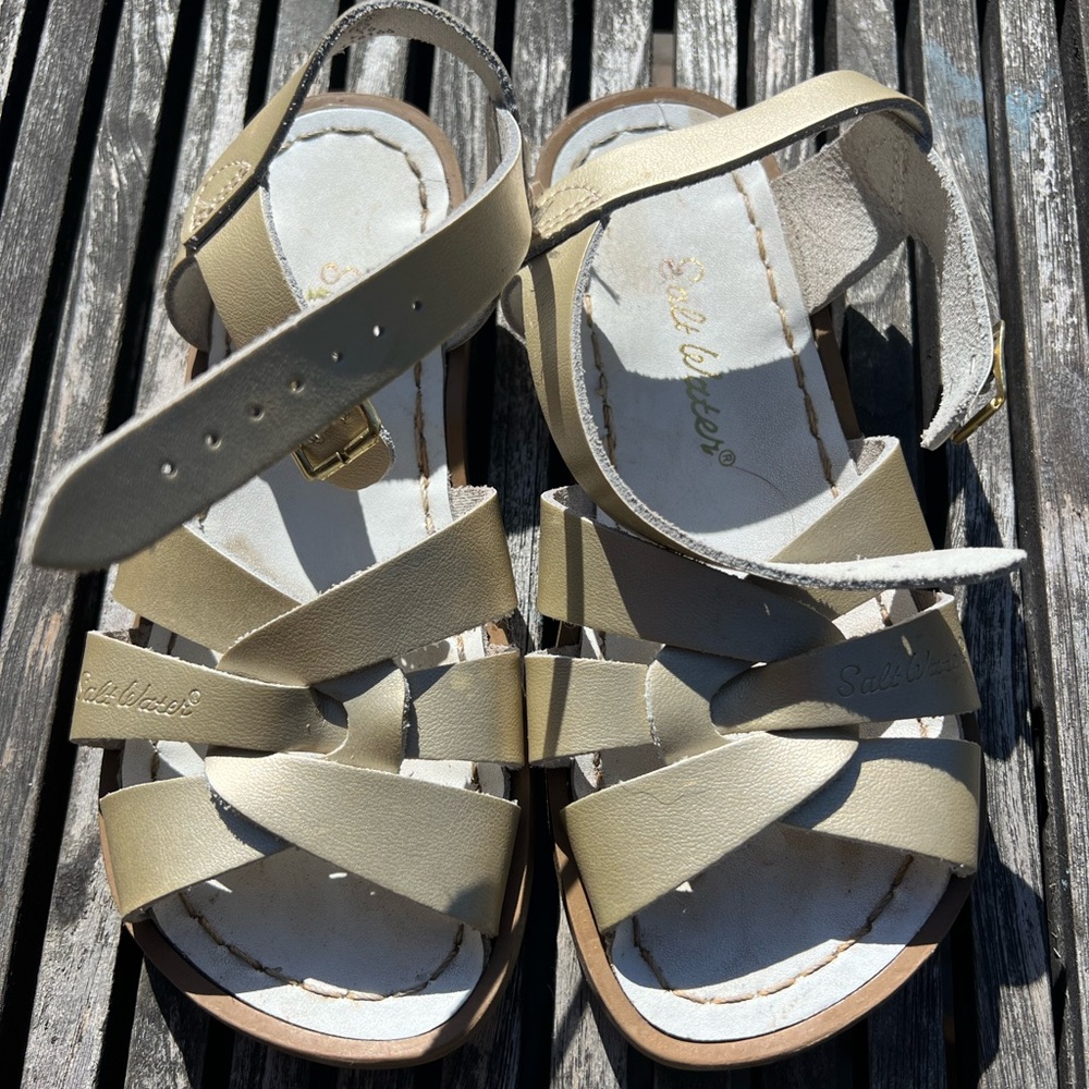 Salt Water Sandals in Golden
